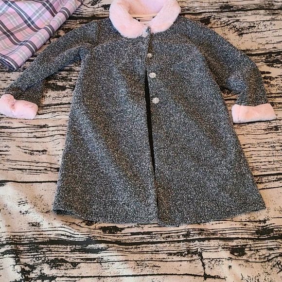 Adorable dress and jacket. - Picture 4 of 6